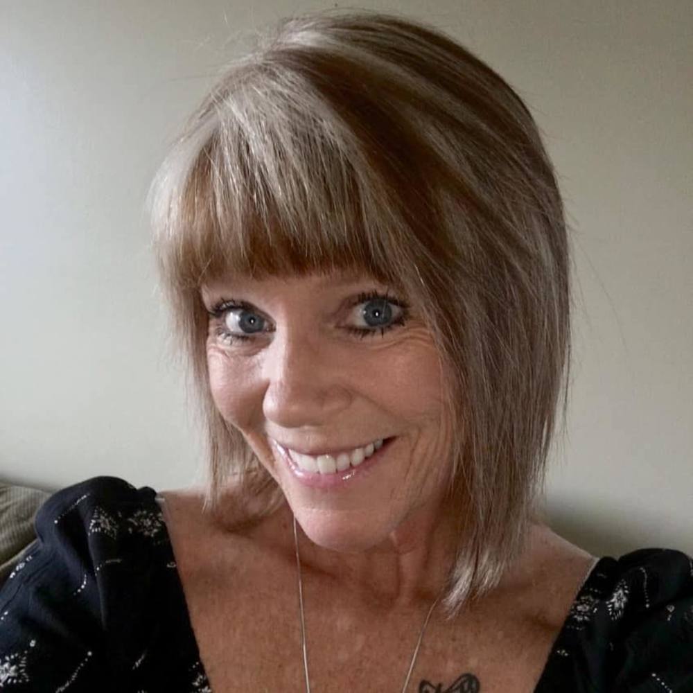 Meet your Posher, Angie